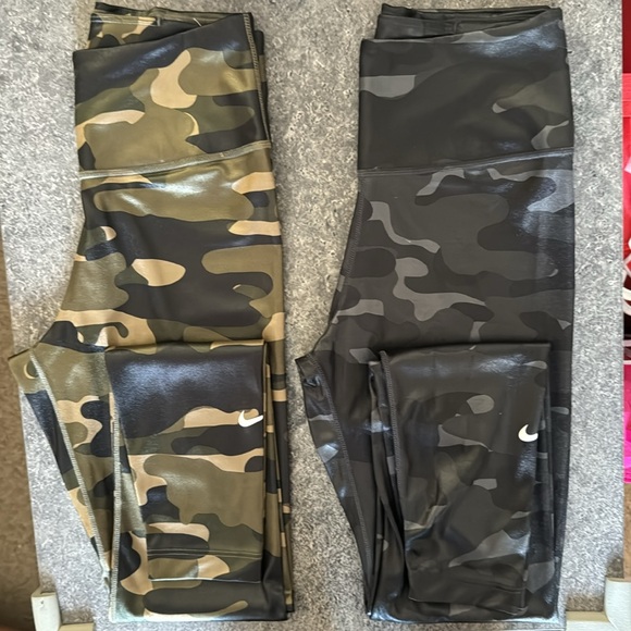 Nike Bundle Set of 2 Camouflage leggings Size XS - Picture 3 of 6
